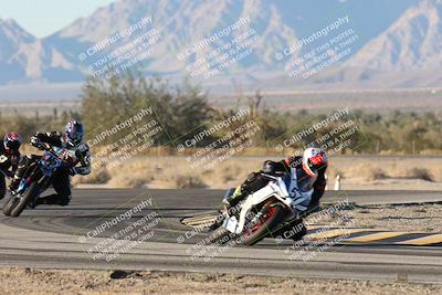 media/Dec-07-2025-CVMA (Sun) [[3e7d2de5dc]]/Race 17-Amateur Formula Middleweight/